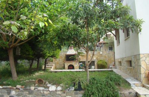 Gomati House | Top-Rated Family Retreat at Papaioannou, Gomati Chalkidikis