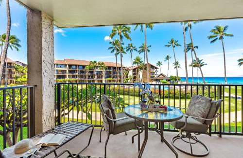Historic Lahaina Front Street House | Relax at Papakea B204 with Pool and Hot Tub Access