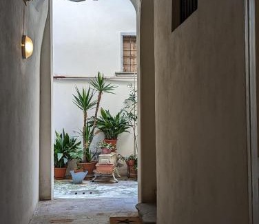 Citta Alta House | Discover Papavero Piazza Delfino: Rated 8/10 by Guests