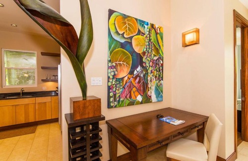 West Bay House | Oceanfront Papaya Cottage: Guest Rated 10/10 with Pool