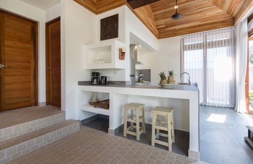 Bophut Villa | Relax at Papaya Garden Villa: Oceanfront Retreat Near Beach