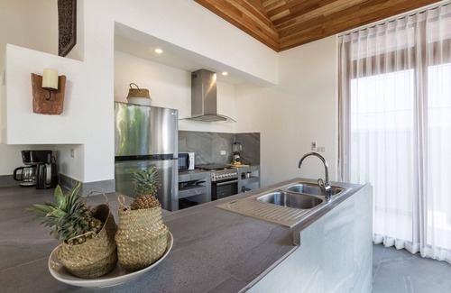 Bophut Villa | Relax at Papaya Garden Villa: Oceanfront Retreat Near Beach