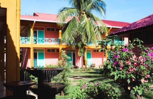 Pulau Tioman Hotel | Family-Friendly Papaya Resort with Top Amenities