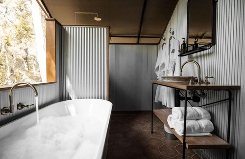 Woollamia Resort | Experience Nature's Retreat at Paperbark Camp - 10/10 Rating