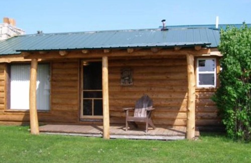 Drummond Cabin | Cozy Getaway at Papins Resort Cabin #1 - Pet Friendly Stay