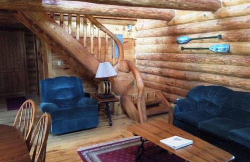 Drummond House | Pet-Friendly Retreat at Papins Resort Cabin #7