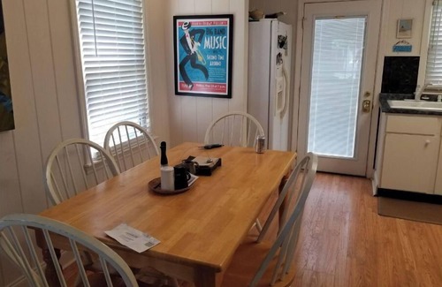 Lake Waccamaw House | Discover Pappy's Pool Lake: Lakeside Escape with Pier