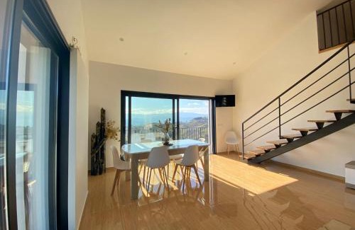 Molares House | Discover Oceanfront Bliss at Paraíso Céu Azul Hotel