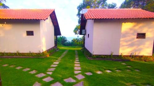 Cumuruxatiba House | Oceanfront Getaway: Paraíso da Falésia in Cumuruxatiba
