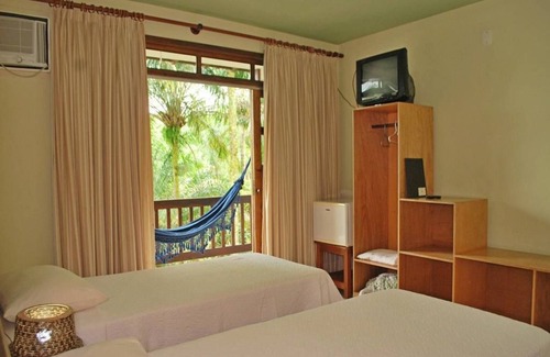 Itubera Hotel | Discover Paraíso das Águas Bahia: Poolside Family Retreat