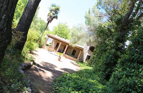 Cazalla De La Sierra House | Experience Relaxation at Paraíso del Huéznar Hotel
