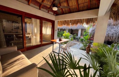 Saladita Villa | Paraíso del Surf, A 50m de las Olas Perfectas, AC, Starlink, Piscina, La Saladita surf