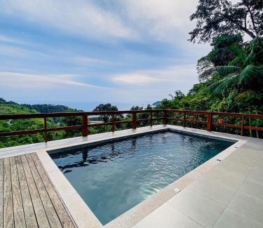 Sao Sebastiao House | Relax at Paraiso em Juquehy - Family-Friendly Getaway