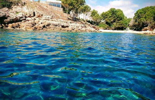Calafat Apartment | Relax at Paraíso en Cala Llobeta with Oceanfront Pool