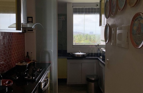 Prado Apartment | Pet-Friendly Paraíso Frente Mar with Pool & Kitchen Access