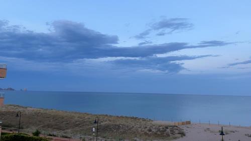 Pals Apartment | Seaside Escape at Paraíso Playa de Pals - Top-Rated Retreat