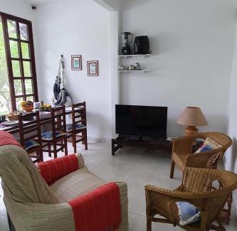 Bracui Apartment | Perfect Getaway: Home-Like Comfort with Ocean Views
