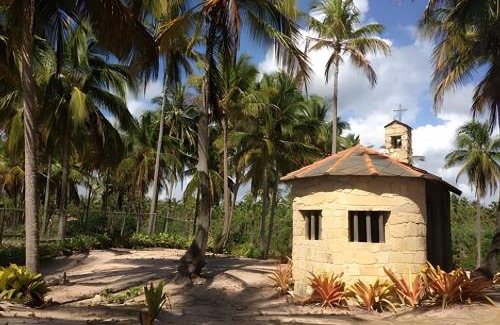 Marau House | Explore Casa Capela Praia de Algodões - Family and Pet Friendly