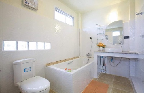 Ko Chang Hotel | Guest Rated 9/10 at Para Resort Koh Chang - Family-Friendly Stay