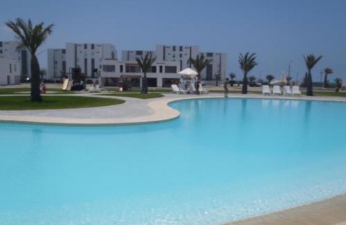 Pisco Apartment | Beachfront Bliss at Paracas Top Tower with Pool & Dining