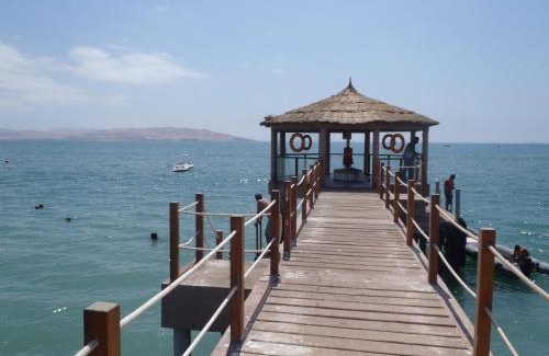 Pisco Apartment | Beachfront Bliss at Paracas Top Tower with Pool & Dining