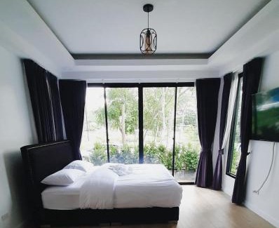 Ayutthaya House | Family-Friendly Getaway at Parada Ayutthaya, Rated 8/10