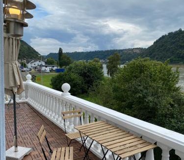 Sankt Goarshausen Apartment | Charming Stay at Paradiesisch Wohnen - Family Friendly Escape