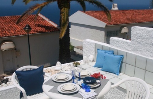 La Victoria de Acentejo Apartment | Tranquil Paradise with Sea Views & Pool - Rated 9.8