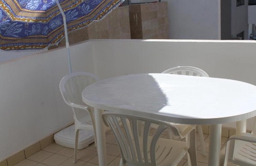 Pont Blondin Apartment | Discover Paradis G1 with Inviting Pool and 4-Star Comfort