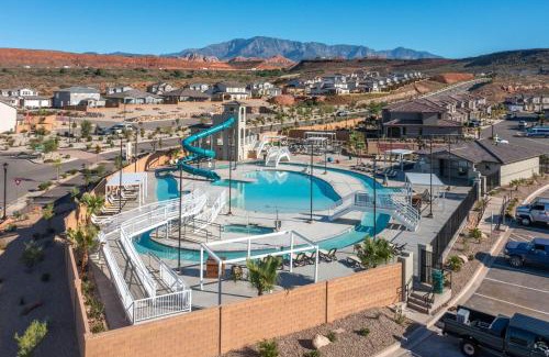 Washington House | Unwind at Paseos 1373 Resort with Pools & Hot Tub