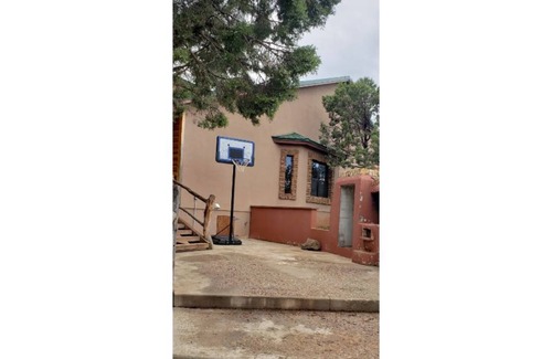 Clay Springs House | Family-Friendly Paradise at Clay Springs Awaits You