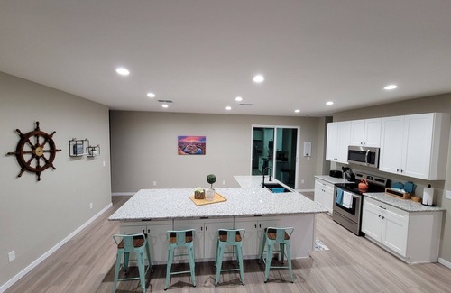 Greenehaven House | Tranquil Retreat at Powell: Home with Lake Views & Spa