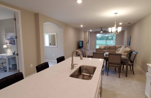 Naples Villa | Idyllic Naples Reserve Villa with Ocean Views & Pool Access