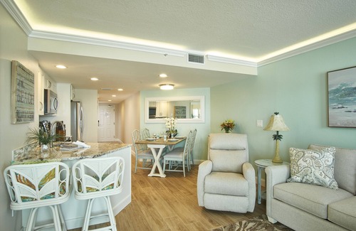 Belle Vista Condo | Escape to St Pete Beach: Ocean View 2 BR Condo Awaits