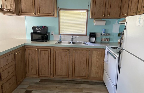 Weeki Wachee Gardens House | Experience Riverfront Bliss with Family-Friendly Amenities