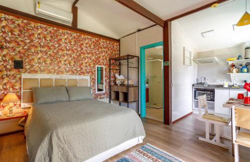 Rio Vermelho Sul Cabin | Guest Rated 10/10 at Paradise Bangalô with Oceanfront Views