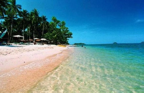 Ko Chang House | Your Escape Awaits at Paradise Beach with Jacuzzi Garden