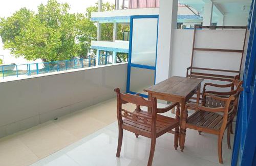 Thalaramba Resort | Relax at Paradise Beach Resort with Pool & Ocean Views