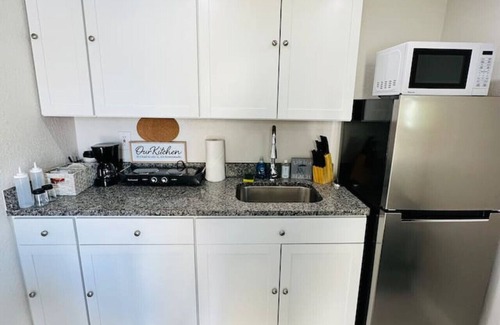Bay Crest Park Apartment | Paradise Beach Tampa #6
