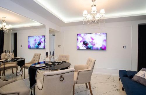 rayon Triaditsa Apartment | Premium Suite 2 at Paradise Center - Rated 9.6/10