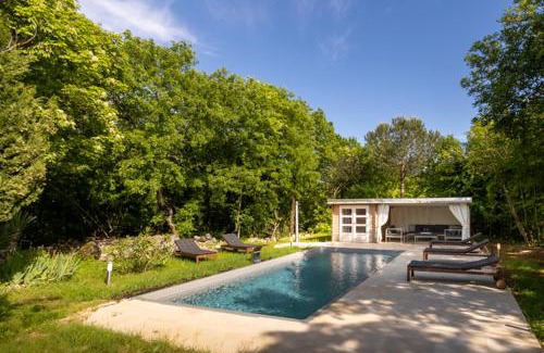 Kras Villa | Paradise City: 4-Star Family Retreat with Pool Access