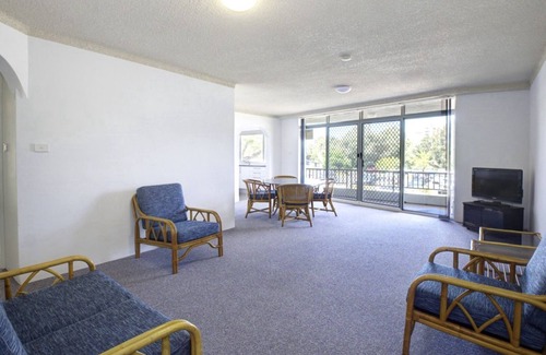 Forster Apartment | Inviting Paradise Court 1 with Marina Views and Oceanfront