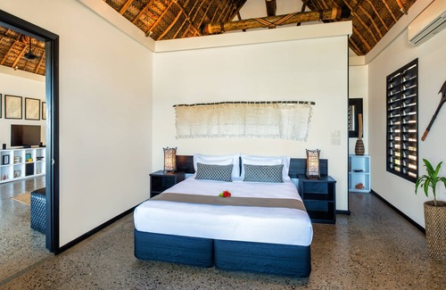 Naukacuvu Island Resort | Discover Paradise Cove Resort: 4-Star Escape with Spa & Pool