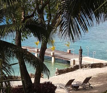 Port Vila Resort | Discover Paradise Cove Resort: Oceanfront Bliss Awaits
