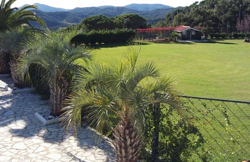 Sant Iscle de Vallalta House | Serene Retreat: Spa and Breakfast Await You at Paradise