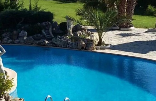 Sant Iscle de Vallalta House | Serene Retreat: Spa and Breakfast Await You at Paradise