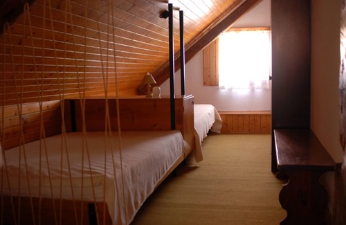 Idrija Apartment | Perfect Getaway for Hikers and Families - Top Rated Stay!