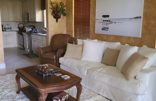 Naples House | Paradise Found: Pet-Friendly Retreat with Ocean Views