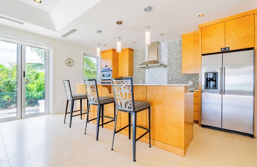 Sandy Point House | Paradise Found