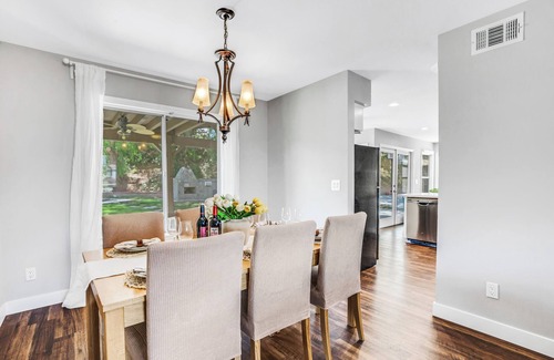 Castaic House | Paradise Getaway near Six Flags with Pool and BBQ!